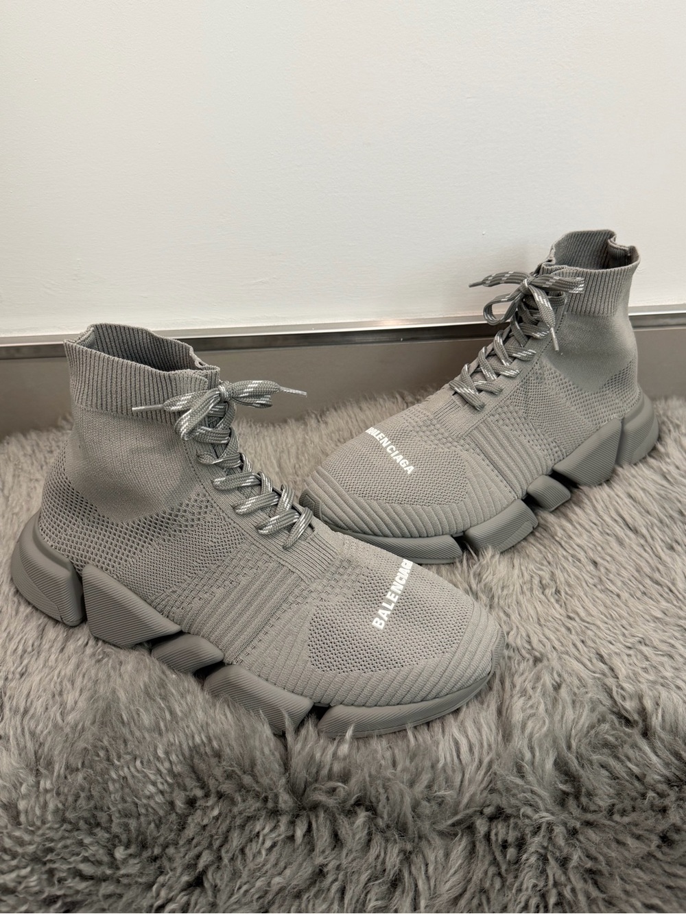 Balenciaga Speed 2.0 Lace Up Sneakers Grey – Men’s US 10 / EU 43